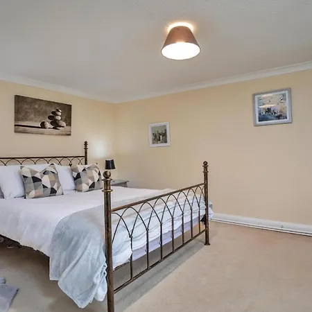 Three Bedroom Countryside * Darley