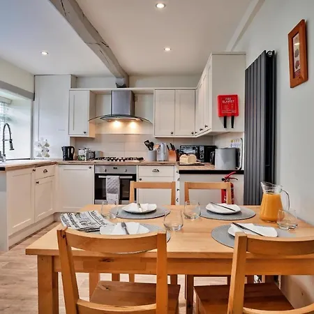 Three Bedroom Countryside Holiday home Darley
