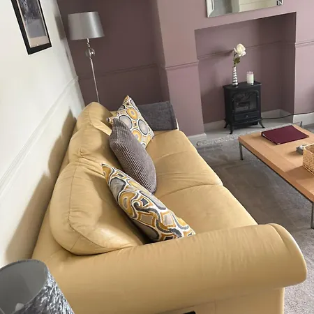 Dom wakacyjny 3 Bed Cottage, Free Parking, Free Wifi, Harrogate *