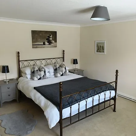 3 Bed Cottage, Free Parking, Free Wifi, Harrogate * Darley