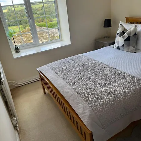 3 Bed Cottage, Free Parking, Free Wifi, Harrogate *