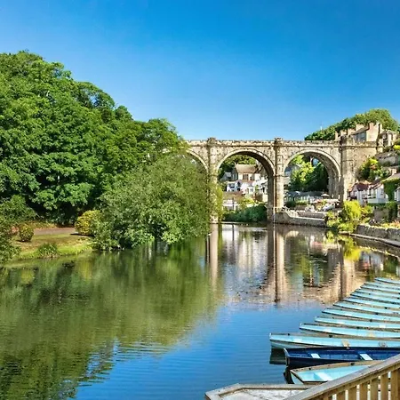 3 Bed Cottage, Free Parking, Free Wifi, Harrogate * Darley