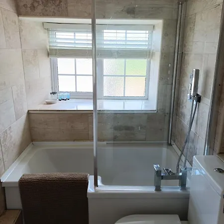 Dom wakacyjny 3 Bed Cottage, Free Parking, Free Wifi, Harrogate