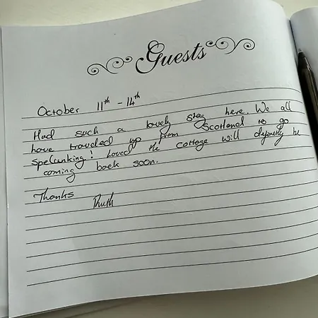 3 Bed Cottage, Free Parking, Free Wifi, Harrogate Dom wakacyjny *