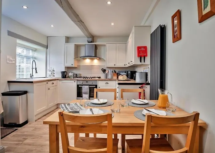 Cozy 3 Bed Cottage In Harrogate With Free Parking And Strong Wifi Ferienhaus Darley