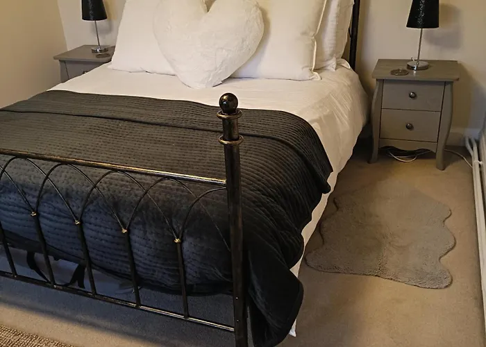 Cozy 3 Bed Cottage In Harrogate With Free Parking And Strong Wifi Ferienhaus *