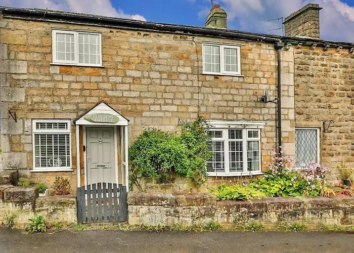3 Bed Cozy Countryside Cottage, Harrogate With Free Parking *